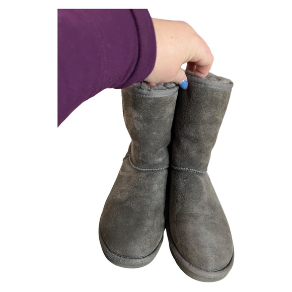 UGG Womens Classic Short II - Picture 3 of 9